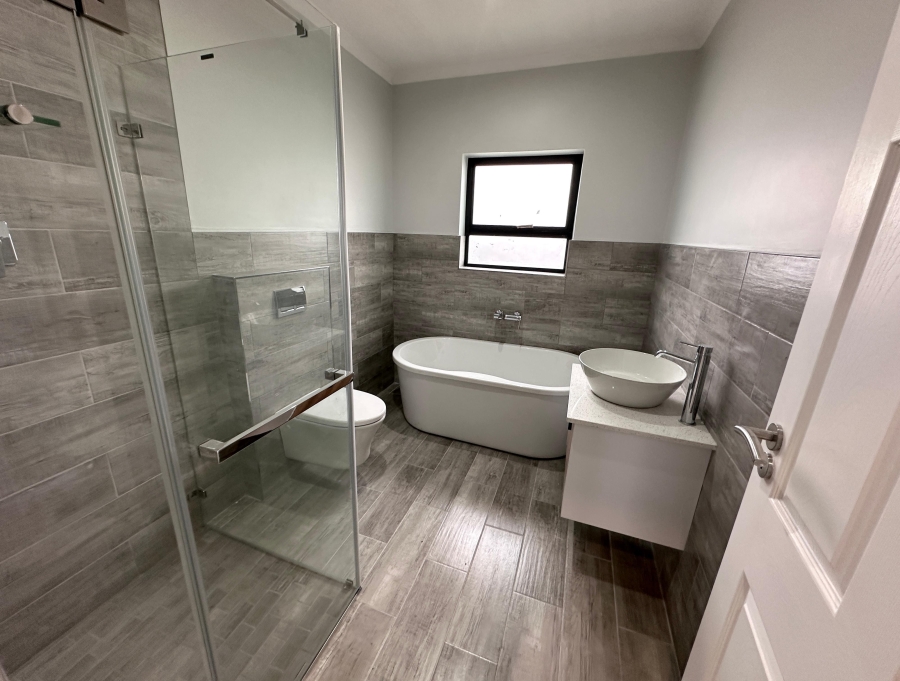 4 Bedroom Property for Sale in Sandown Western Cape
